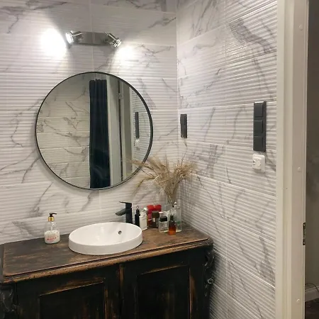 2-bedroom In Mai Apartment *